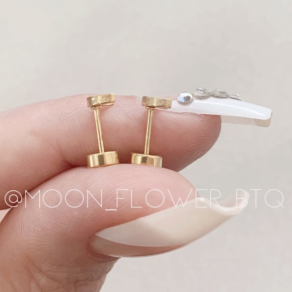 Tiny Gold Crescent Moon Flat Back Stud Earrings – 18k GP Surgical Steel - Picture 6 of 7